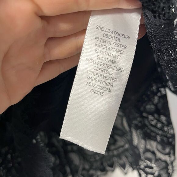 NWT Adrianna Papell short sleeve Velvet and lace blouse size large - Picture 5 of 7